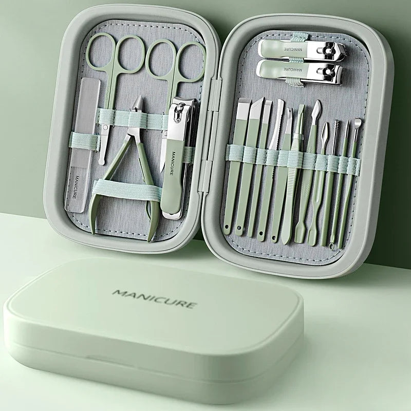 2024 New 18 in 1 Professional Manicure Set Stainless Steel Nail Clippers Set Idea Packing Manicure Kits Scissors Makeup Tools